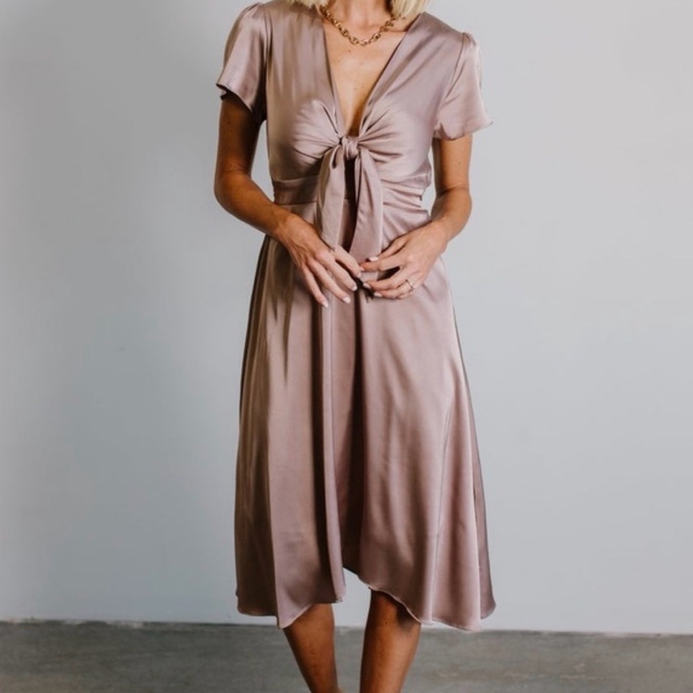 NWT Baltic Born Womens Small Satin Dress Champagne Shimmery Wedding Cocktail New